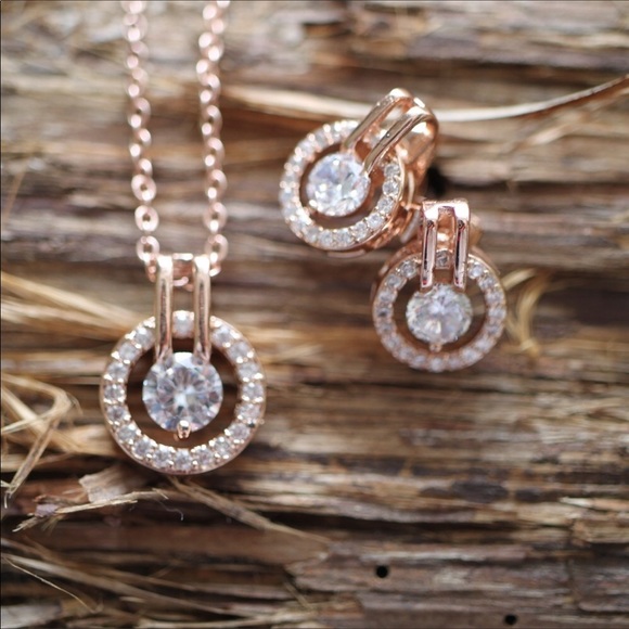 Halo Rose Gold Set CZ Necklace and Earrings - Picture 7 of 8